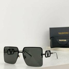 Picture of Valentino Sunglasses _SKUfw54107488fw
